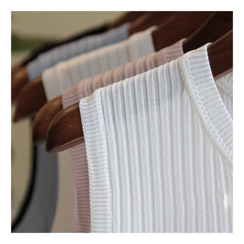 Classic O Knit Vest