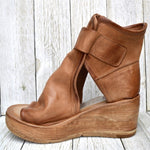 Flat Bottom Ankle Length Wedge boot