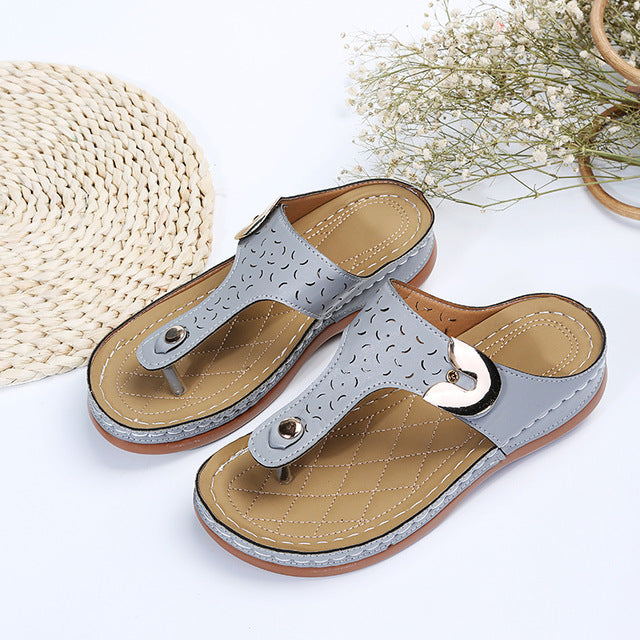 Classic Sandal with Comfortable Support